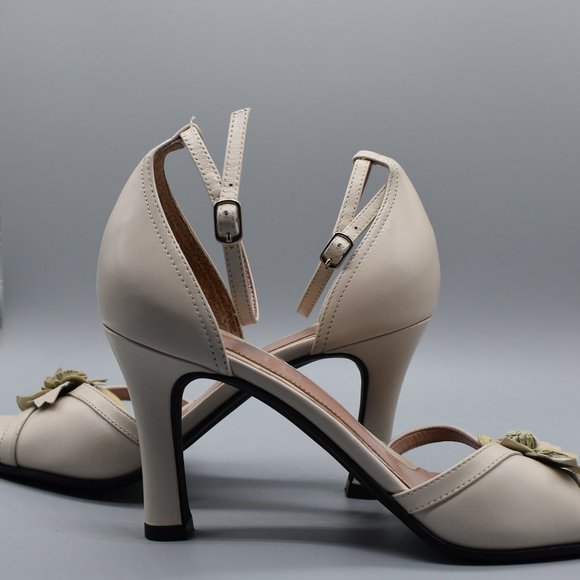 Franco Sarto Cream Strappy Heels With Flower - Picture 12 of 13